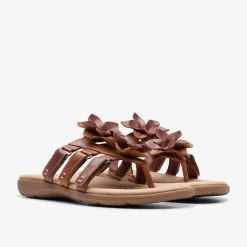 Elizabelle Mae|Clarks Hot