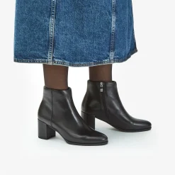 Freva 55 Zip|Clarks Online