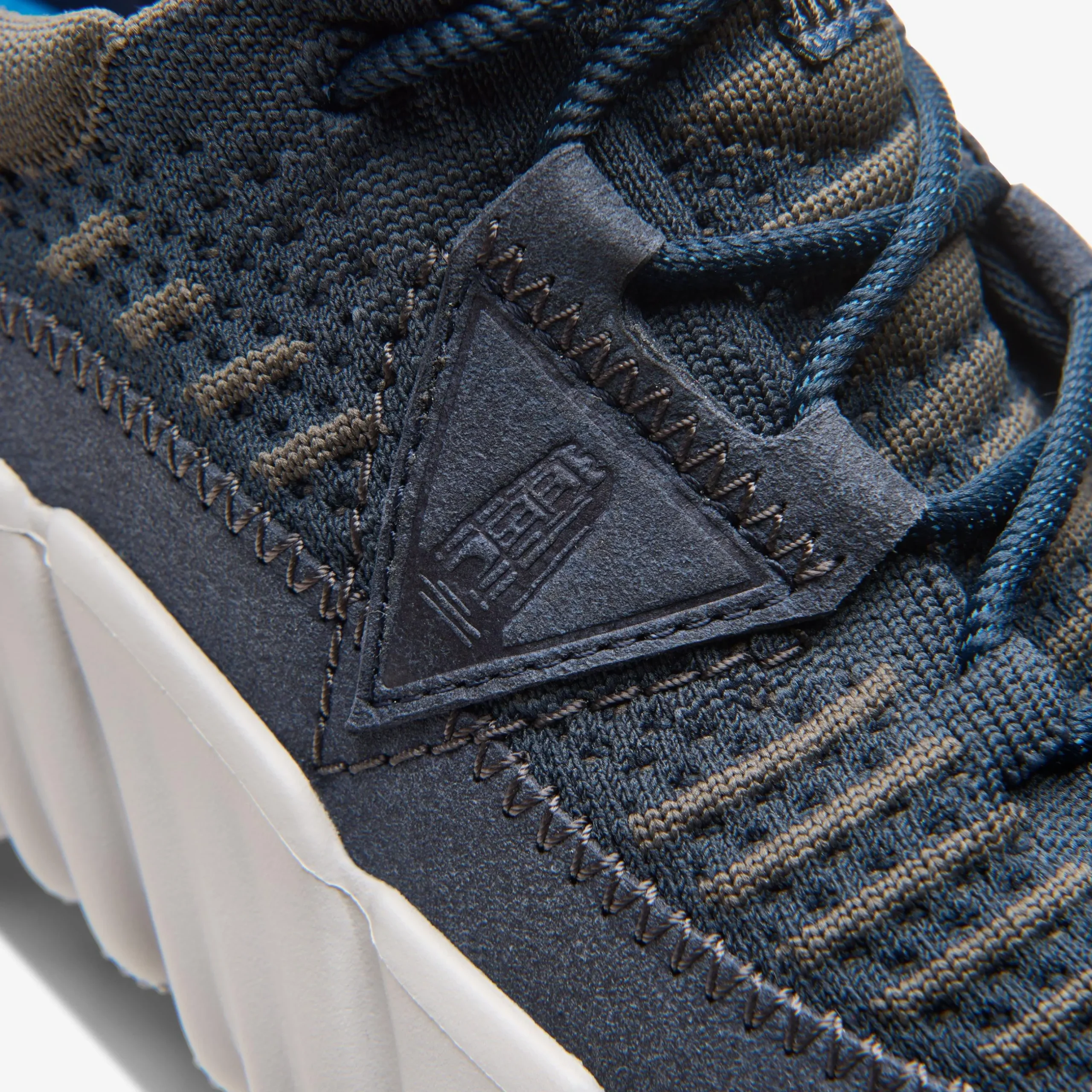 NATURE 360|Clarks