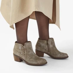 Neva Lo|Clarks Online