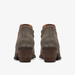 Neva Lo|Clarks Online