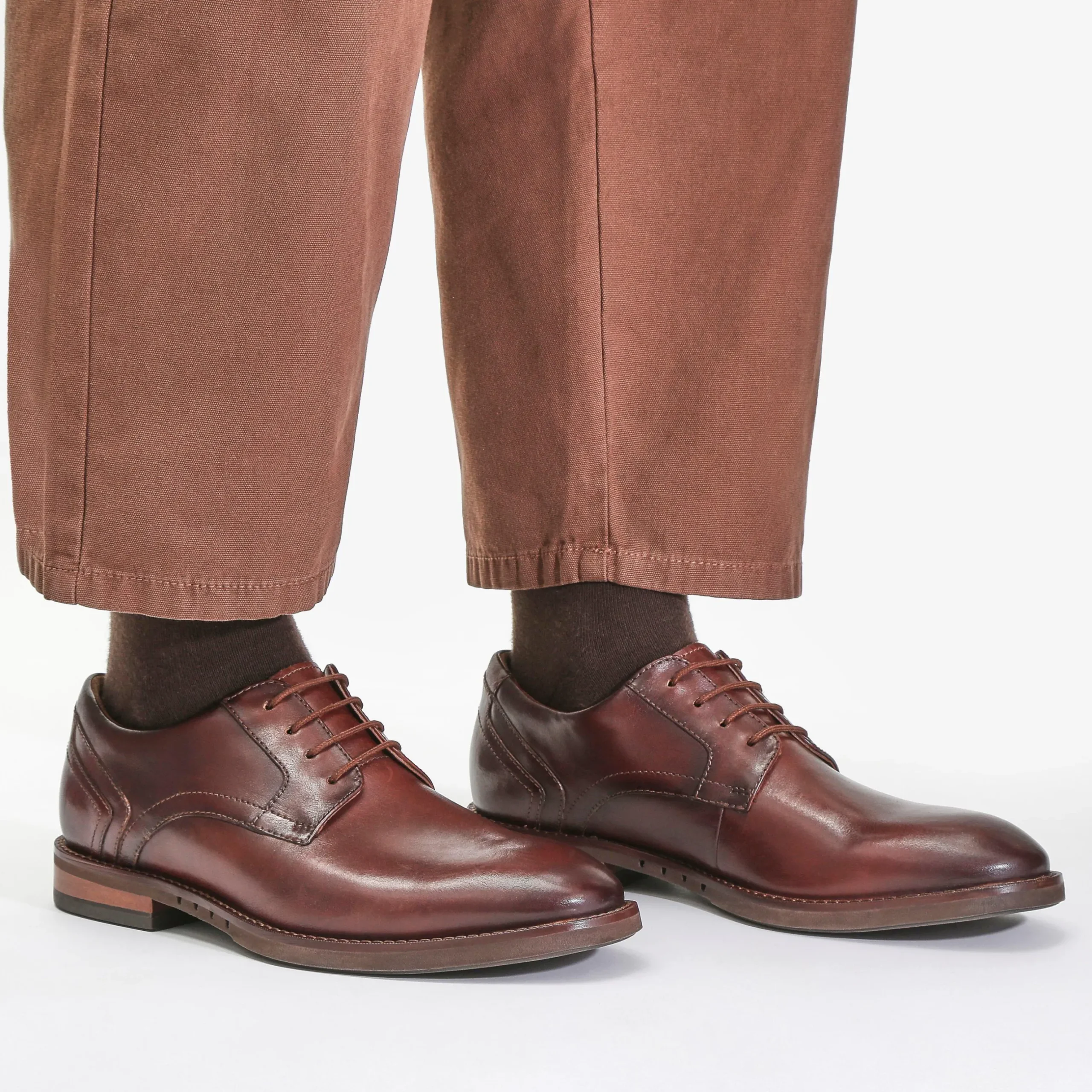 Un Hugh Lace|Clarks New