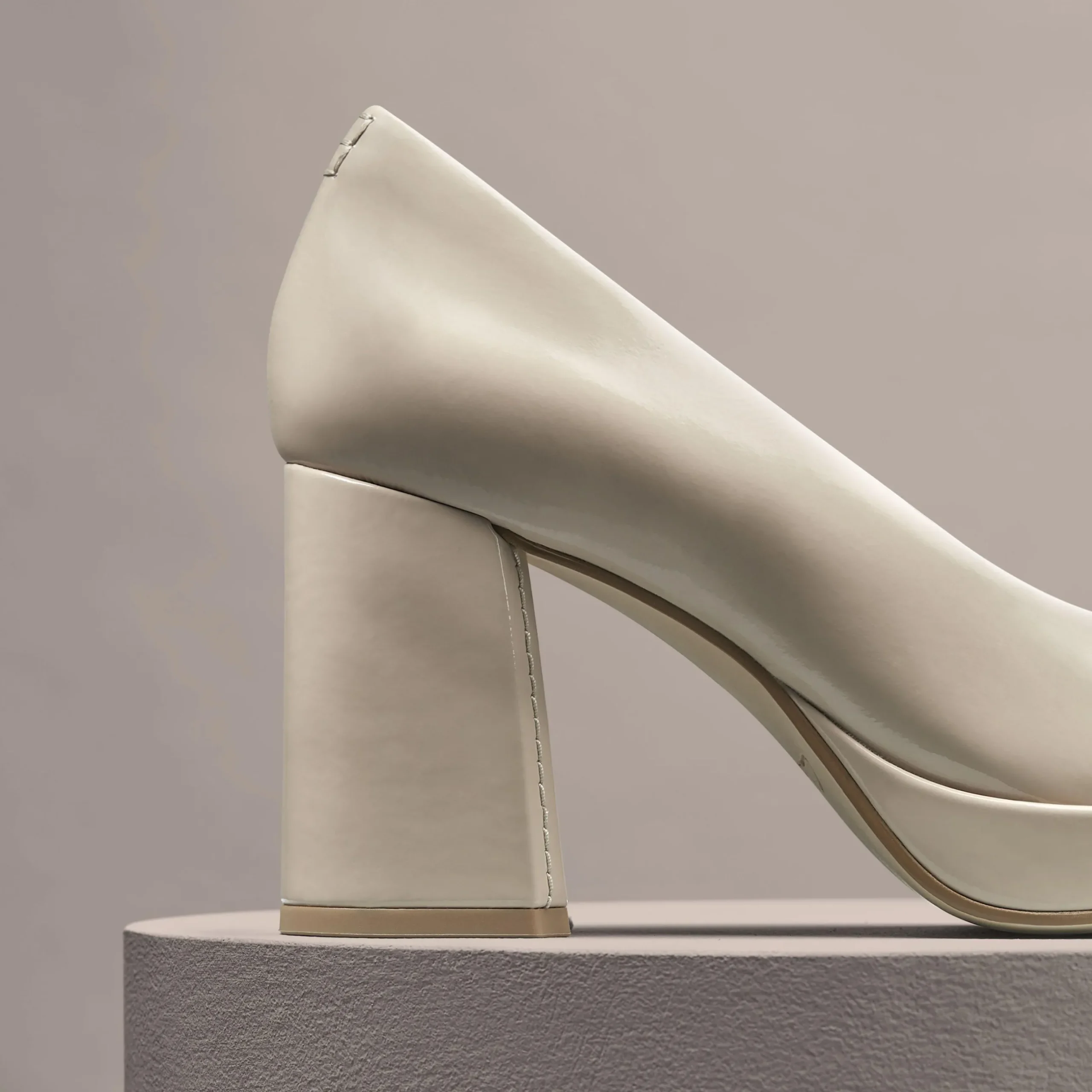 Zoya 85 Court|Clarks
